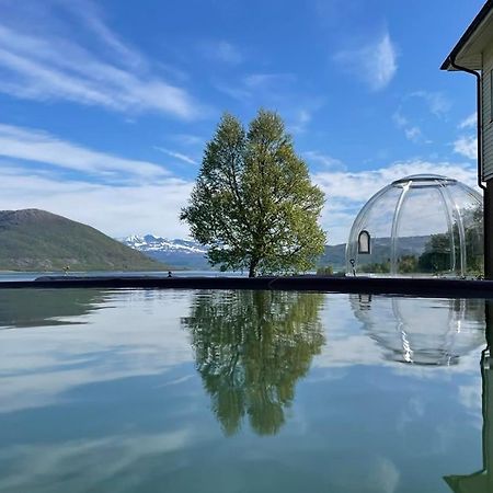 Tjeldoya Slott Hotel Hov  Екстериор снимка